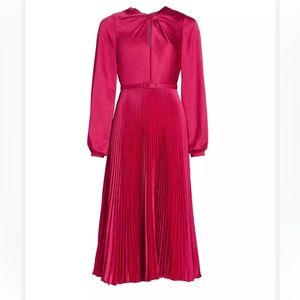 Monique Lhuillier Pink dress